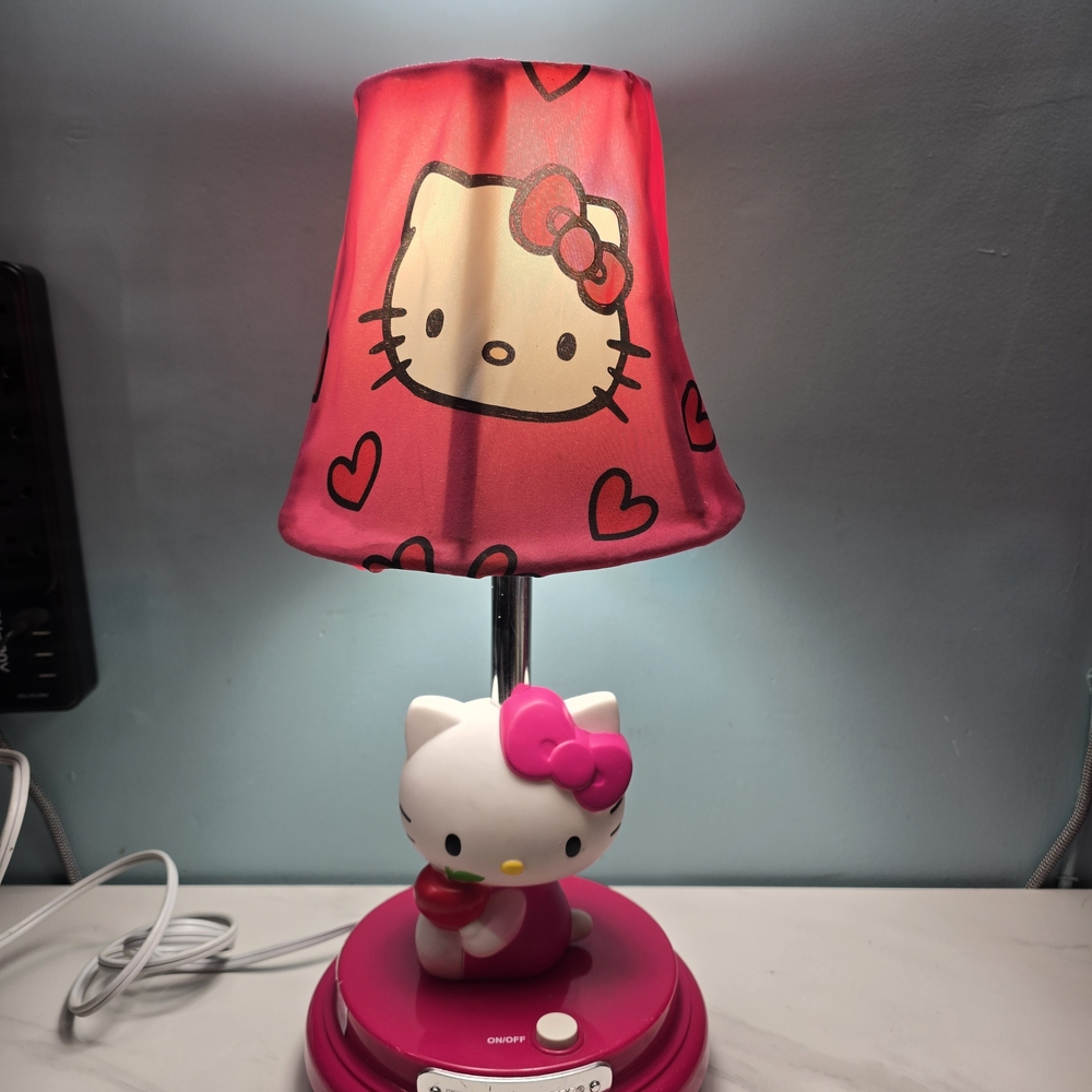 Sanrio Hello Kitty Pink Heart Accent Lamp